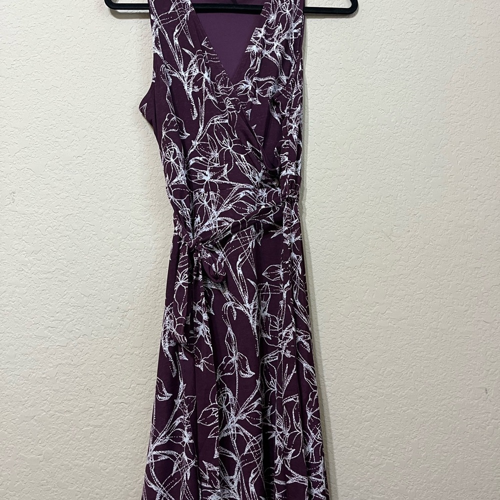 41 Hawthorn Kassidy Faux Wrap Dress EUC medium plum - Picture 2 of 8